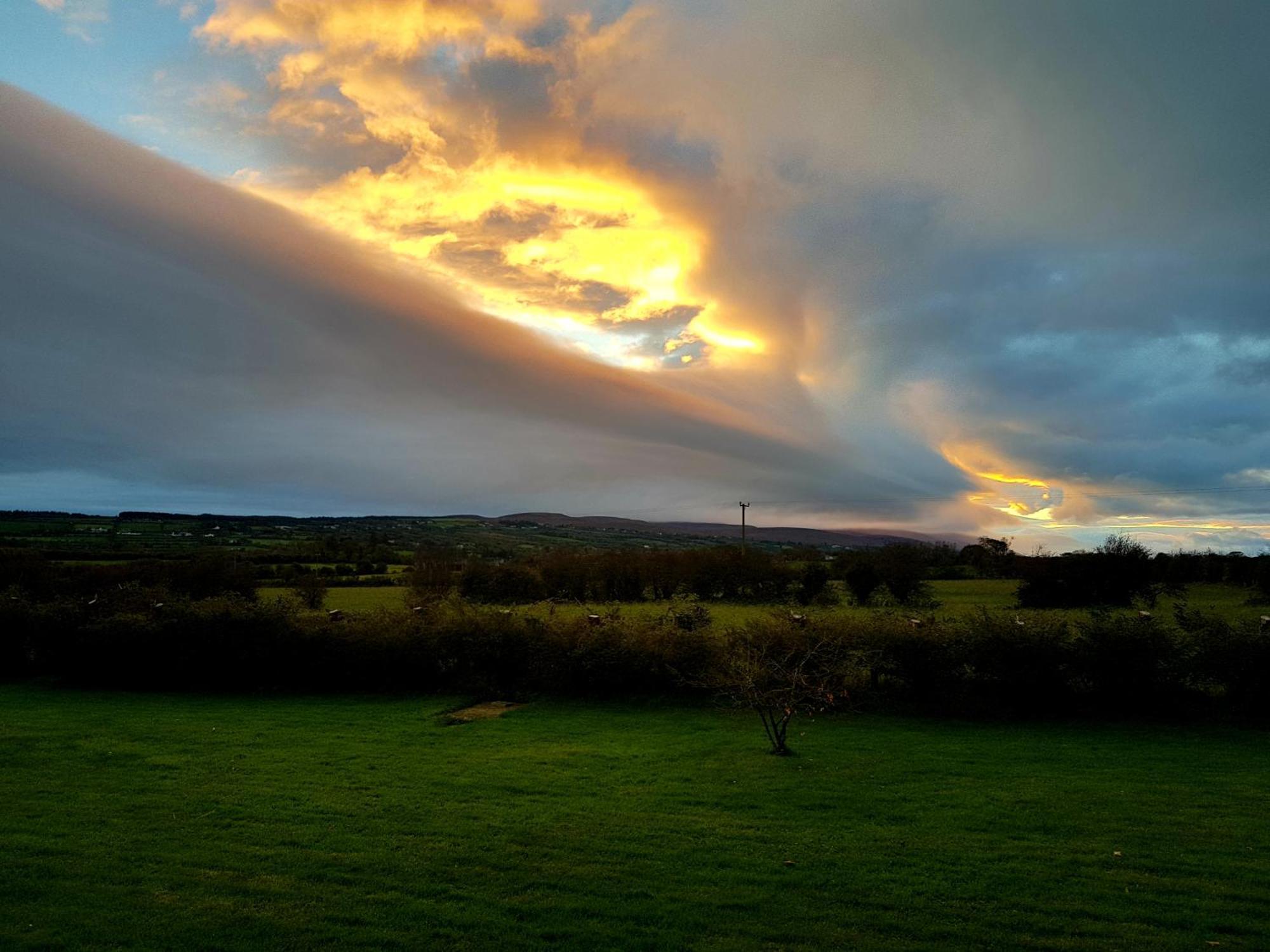 Mary'S Artebella Lägenhet Tralee Exteriör bild
